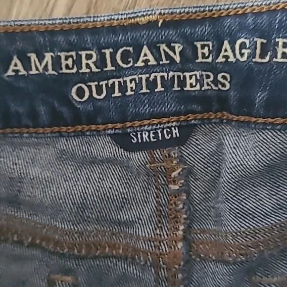 American Eagle Short Shorts - Picture 5 of 8